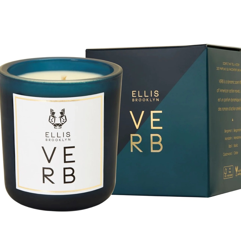 Elegant Blue Candle with Minimalist Design